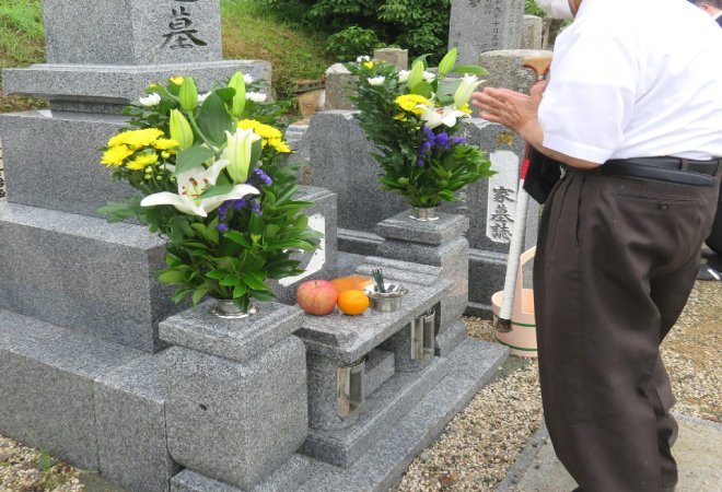 元恋人のお墓探しは探偵に相談