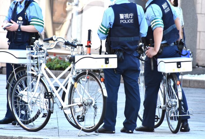 隣人による自宅の覗きを止めるための対処法とは