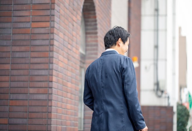 夫の行動確認調査