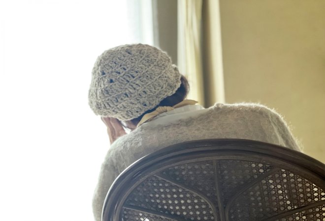 足が痛い高齢の母を見過ごすリスク