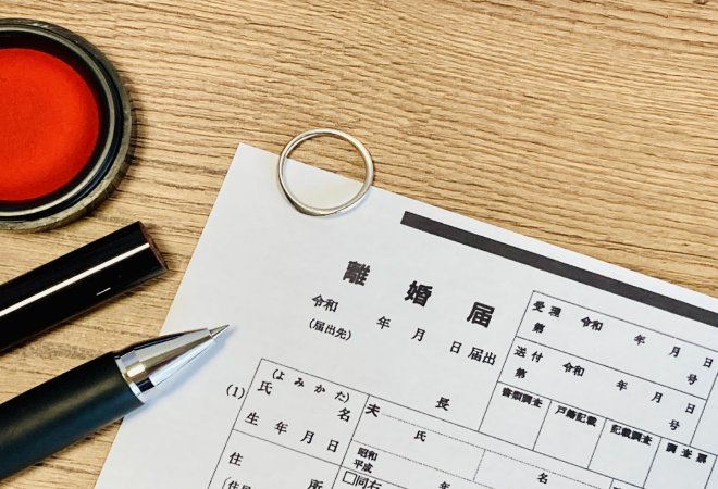 趣味を利用した浮気疑惑がある夫を放置するリスク