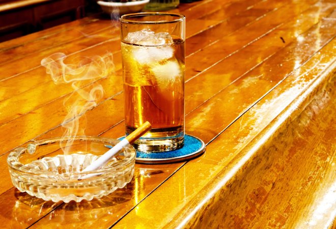 未成年バーの実態とは？