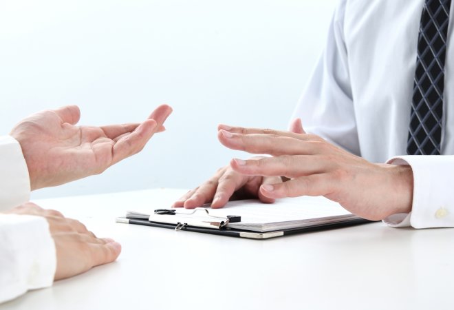 被害妄想の激しい隣人とのトラブルを解決する方法。