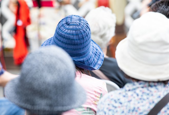 高齢者を狙う「催眠商法」の実態。