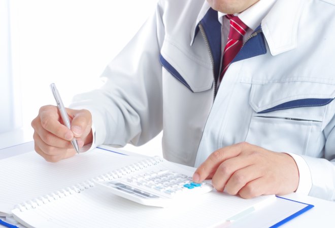 社用車のガソリンの減りが早い従業員の行動を確かめず放置する危険性。