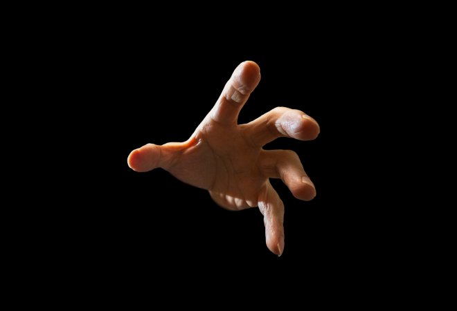 ホストのために立ちんぼする娘を放置する危険性。