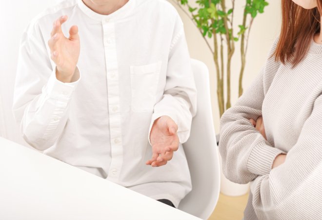 浮気を疑ったときのNG行動とは？